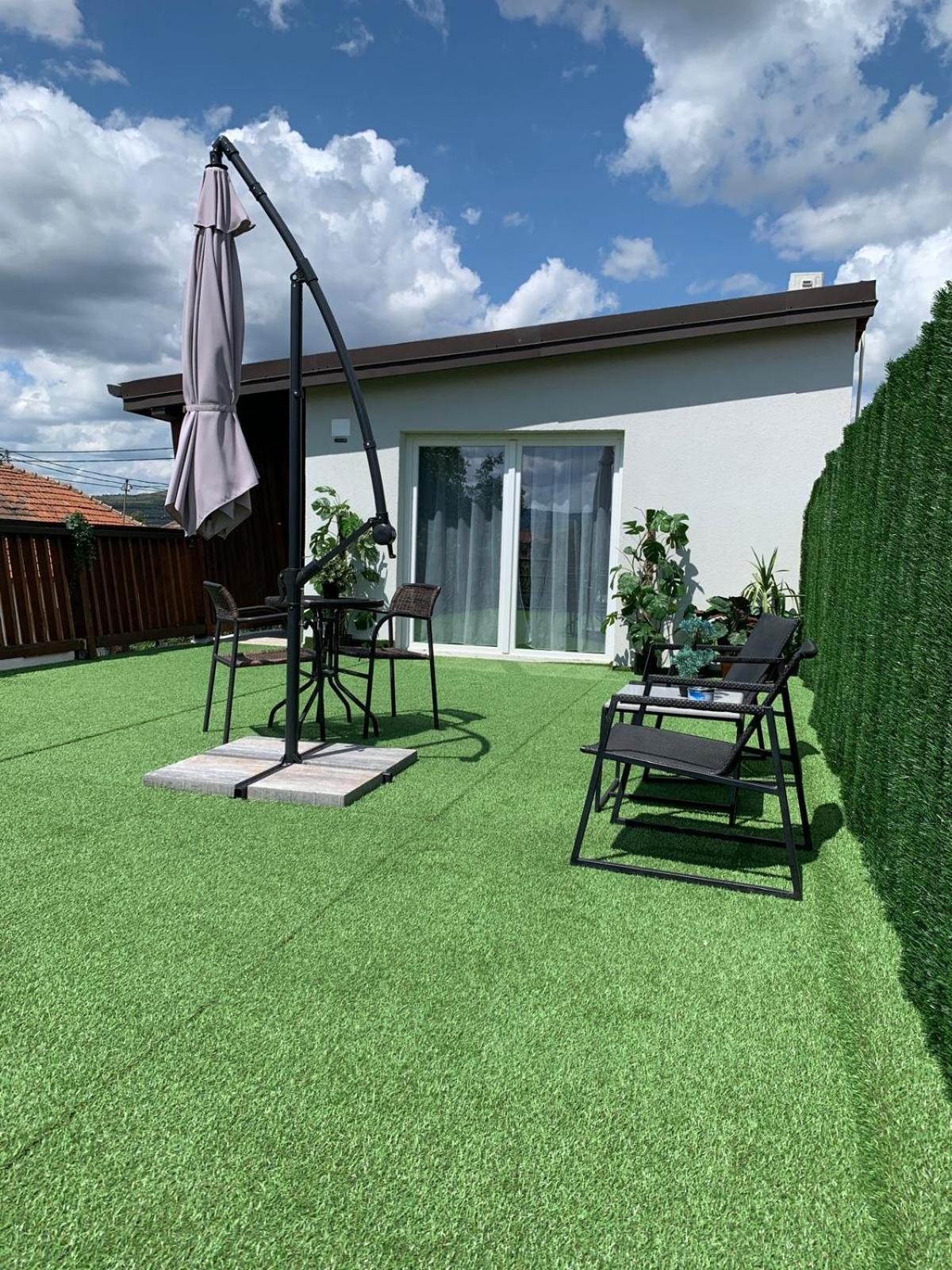 Luxus Cluj Airport Apartments Zewnętrze zdjęcie