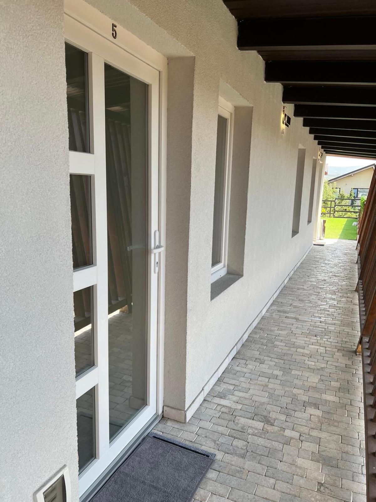 Luxus Cluj Airport Apartments Zewnętrze zdjęcie