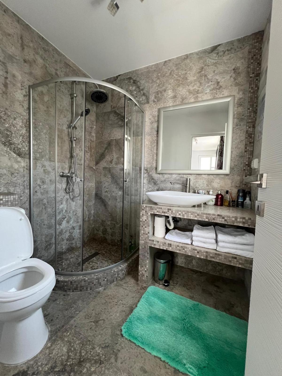 Luxus Cluj Airport Apartments Zewnętrze zdjęcie