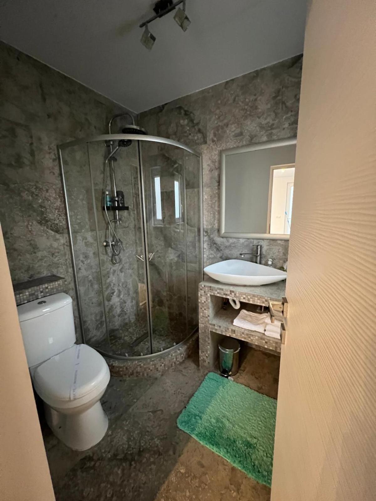 Luxus Cluj Airport Apartments Zewnętrze zdjęcie