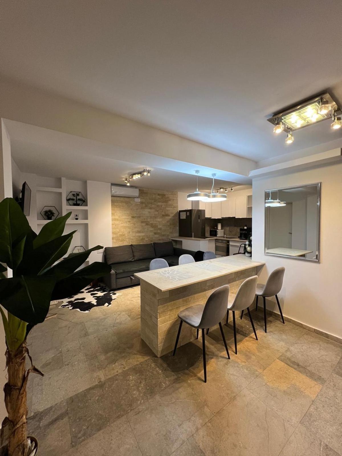 Luxus Cluj Airport Apartments Zewnętrze zdjęcie